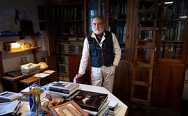 Carlos Muñoz de Pablos: «No pienso retirarme. Este arte forma parte de mi sangre, mi autonomía, mi tacto...»