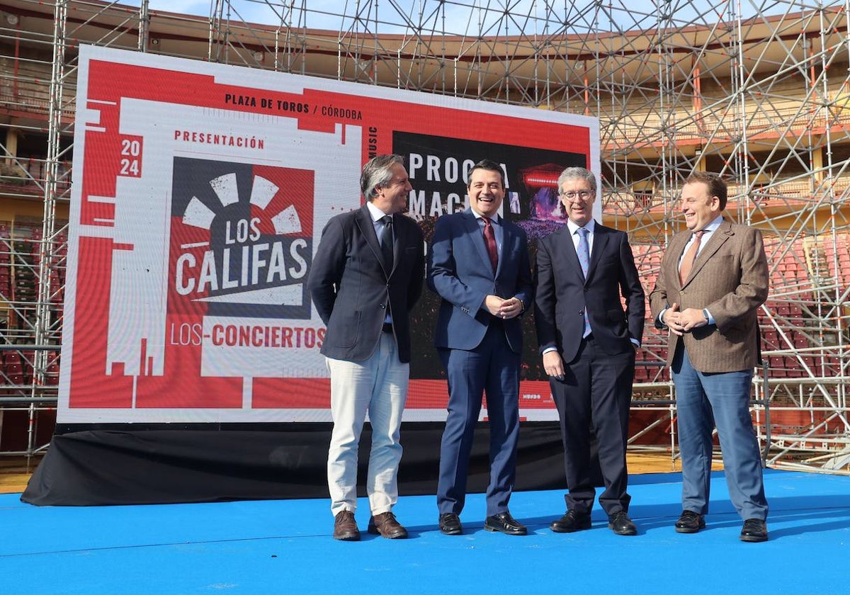 Rafael Centeno, José María Bellido, Daniel Rodríguez y Julián Urbano, en el escenario de Los Califas