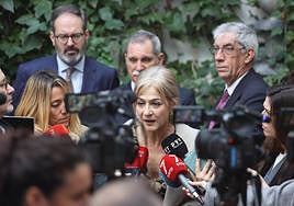 La consejera de Educación confirma el cierre de los dos colegios de Palmeras: «Es para mejor»