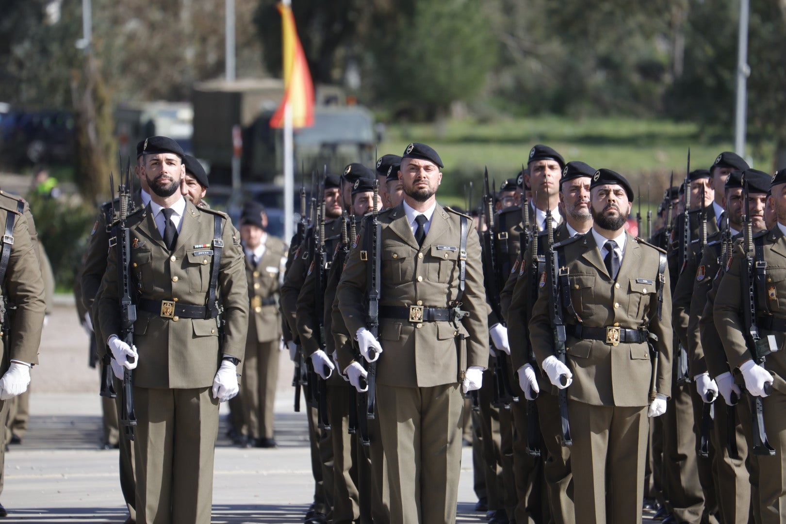 Fotos: la toma de posesión del nuevo general de la Brigada de Cerro Muriano