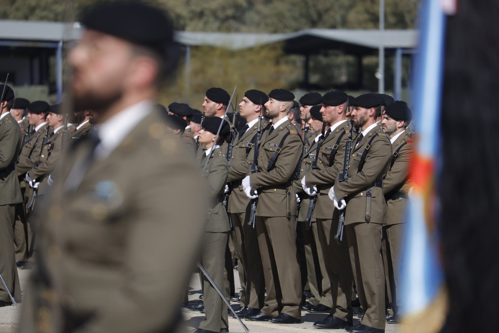 Fotos: la toma de posesión del nuevo general de la Brigada de Cerro Muriano