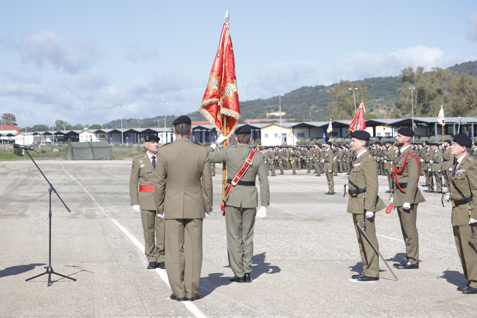Fotos: la toma de posesión del nuevo general de la Brigada de Cerro Muriano