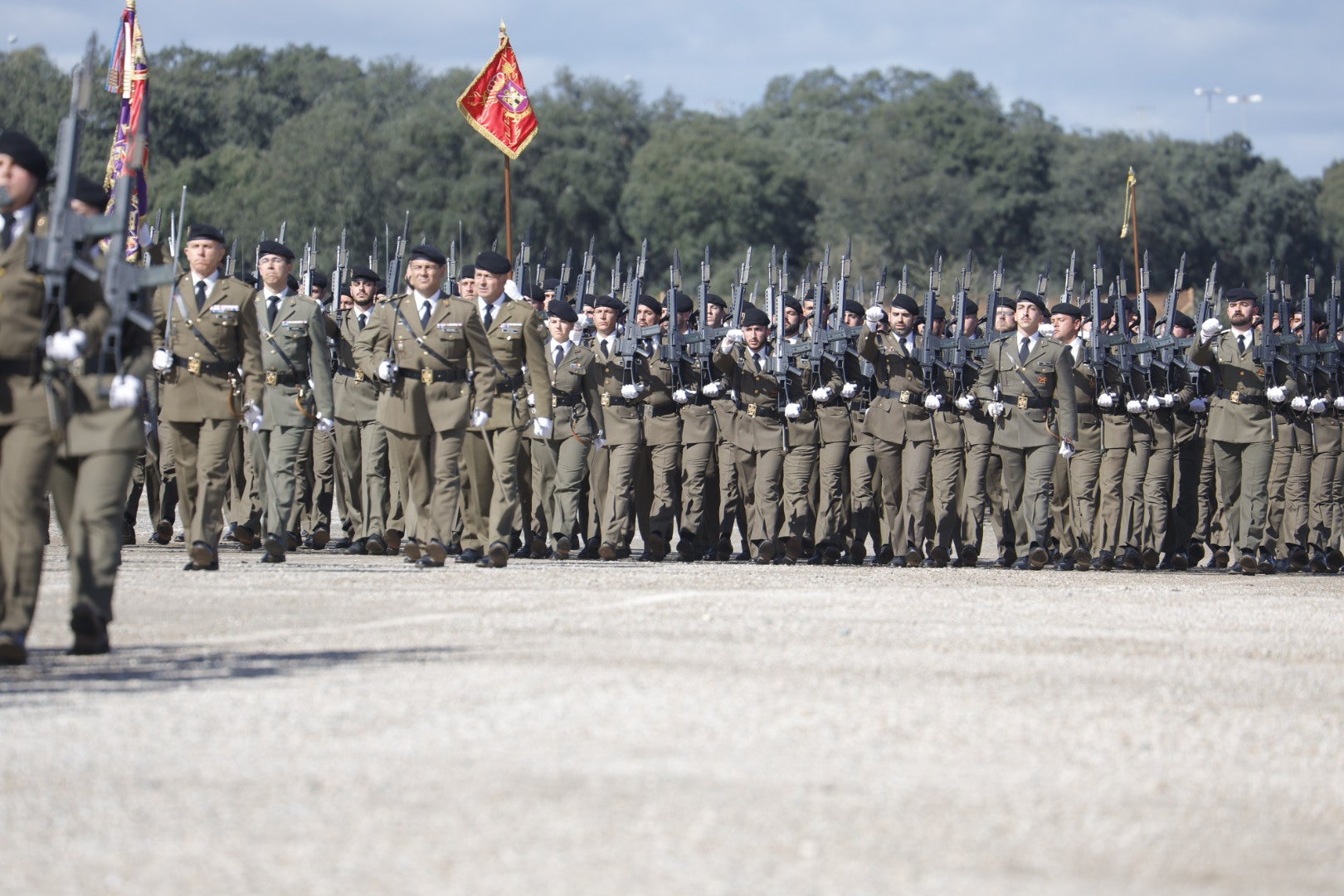 Fotos: la toma de posesión del nuevo general de la Brigada de Cerro Muriano