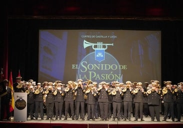 El concierto solidario 'El Sonido de la Pasión' llena el Teatro Carrión