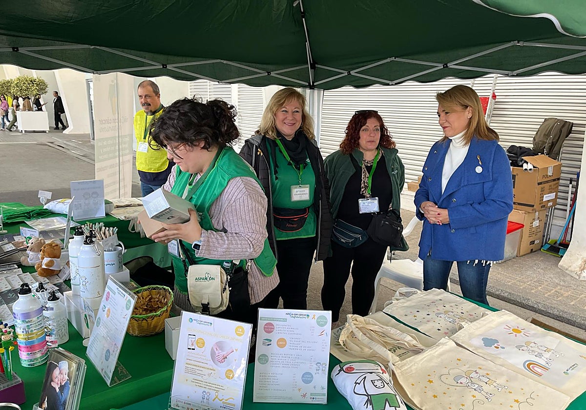 La vicepresidenta segunda de la Generalitat, Susana Camarero, en el acto de Aspanion con motivo del Día Internacional del Cáncer Infantil