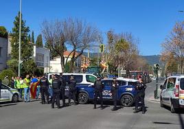 Tractorada en Córdoba: la Policía tuvo que cortar la avenida del Brillante ante el acceso de un grupo de tractores al Centro