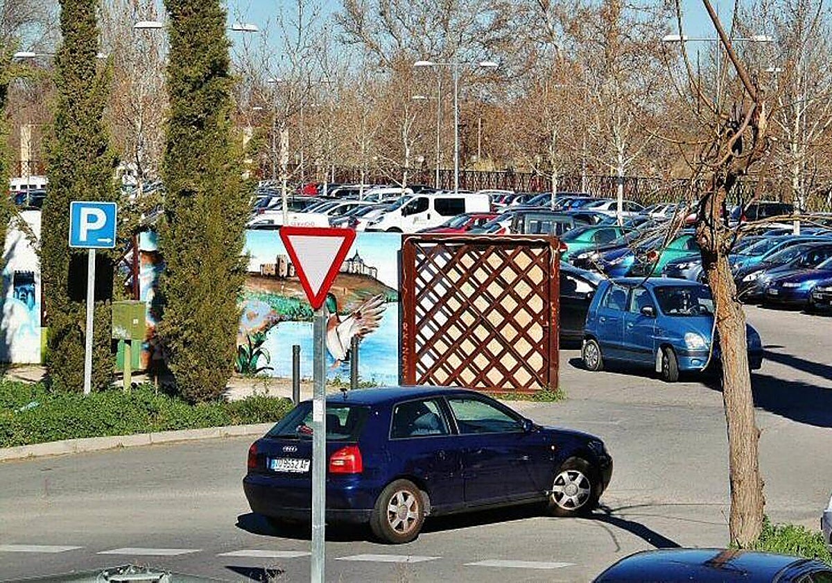 Entrada al aparcamiento de Safont, en las inmediaciones de la estación de autobuses