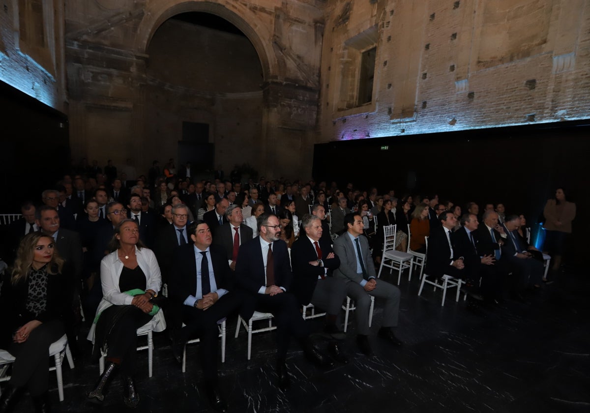 La Sala Orive se llenó para la entrega del premio ABC Gran Capitán a Santiago Muñoz Machado