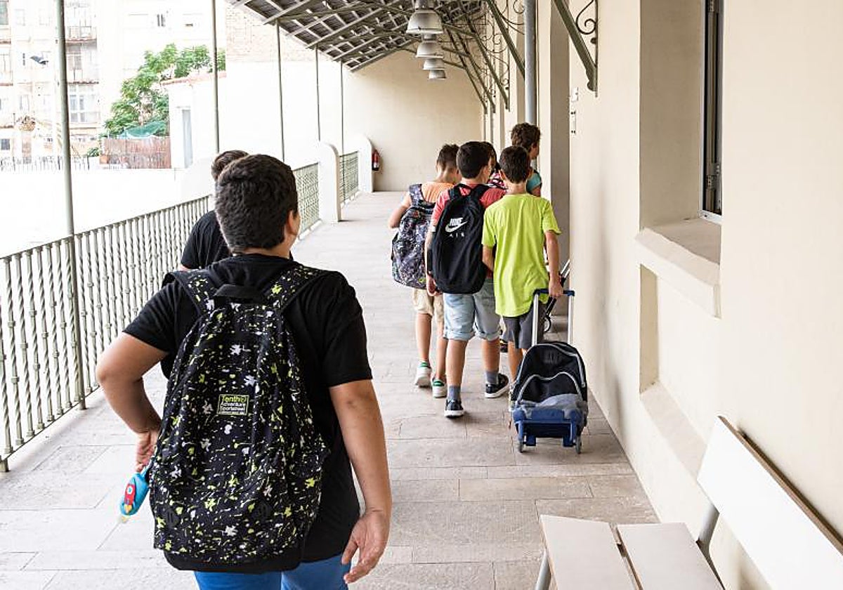 Imagen de archivo de escolares en un centro educativo de la Comunidad Valenciana.