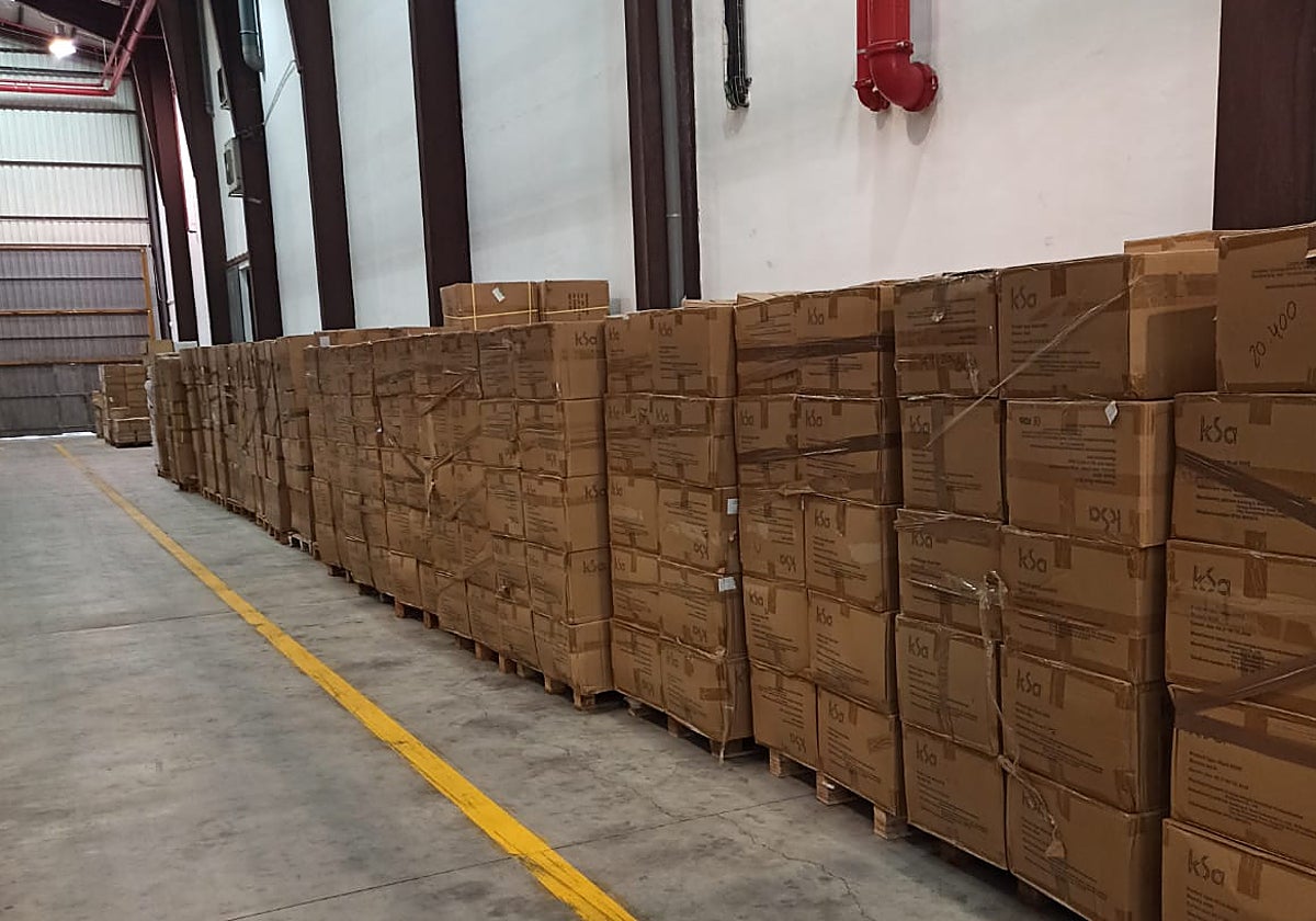 El almacén donde permanecen las mascarillas que compró Armengol a la empresa de Koldo García