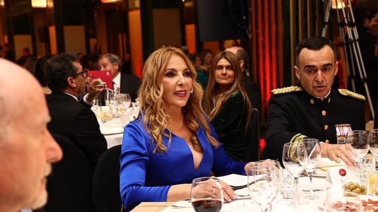Emilia Zaballos y Manuel Pérez López, durante un momento de la gala