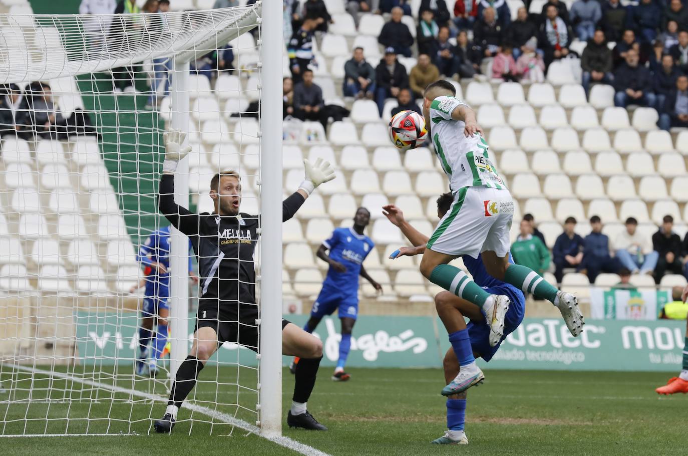 Fotos: la plácida victoria del Córdoba CF contra el Melilla