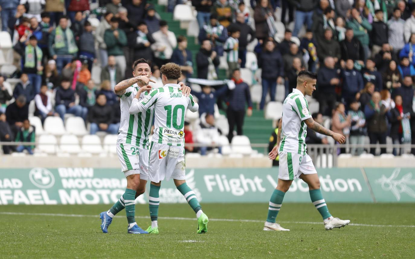 Fotos: la plácida victoria del Córdoba CF contra el Melilla