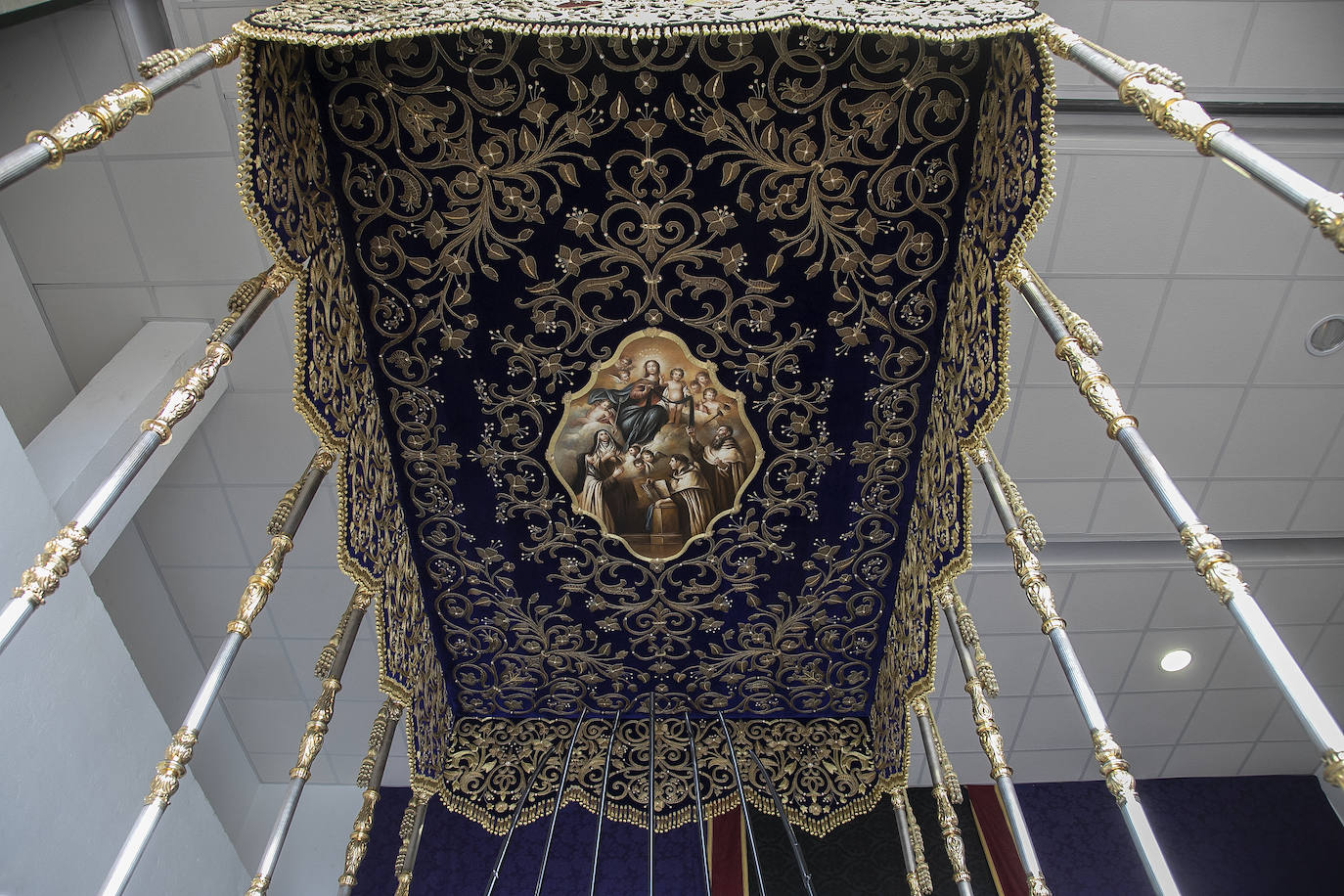 Fotos: El palio de la Virgen del Mayor Dolor en su Soledad de Córdoba luce nuevas proporciones