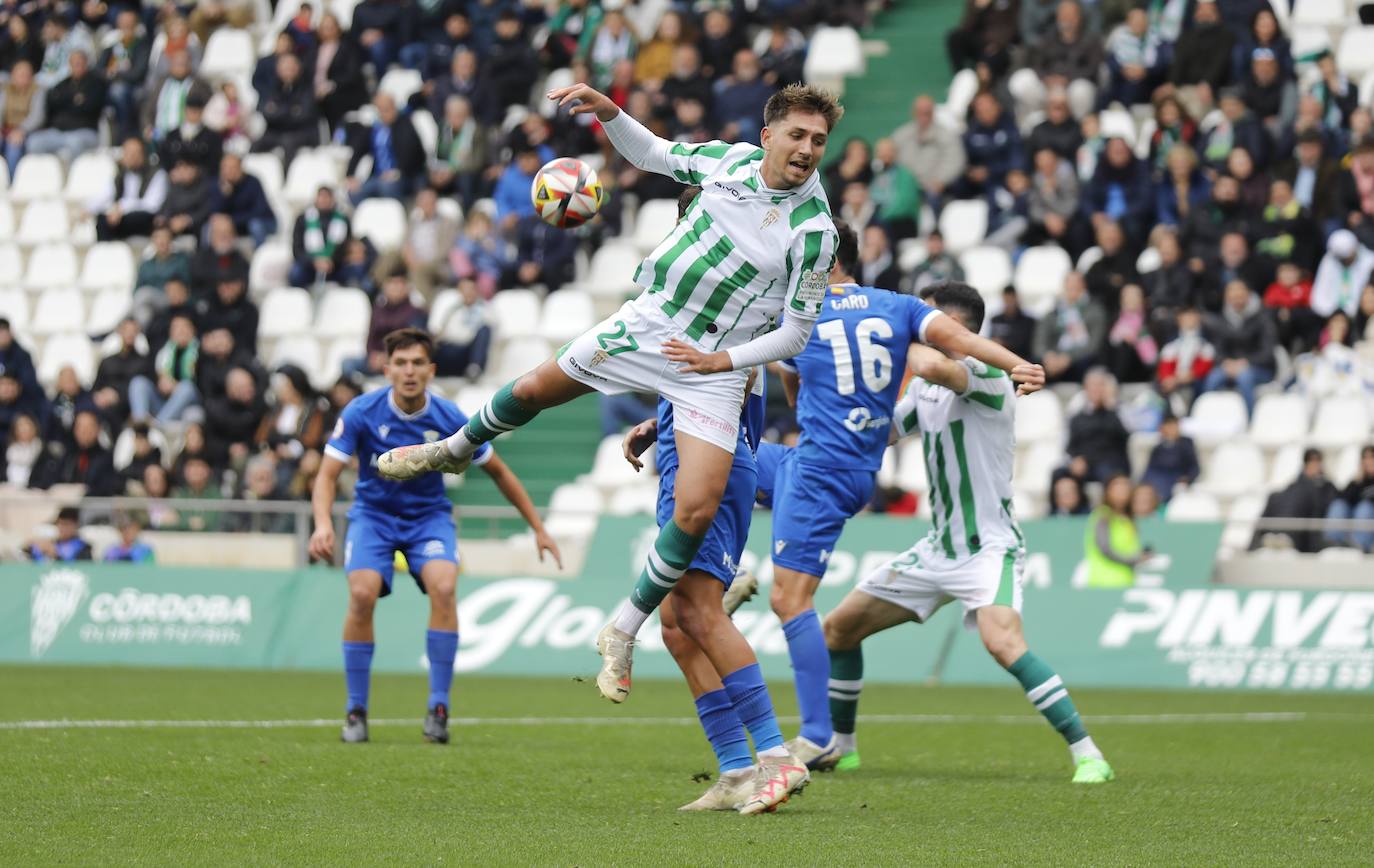 Fotos: la plácida victoria del Córdoba CF contra el Melilla