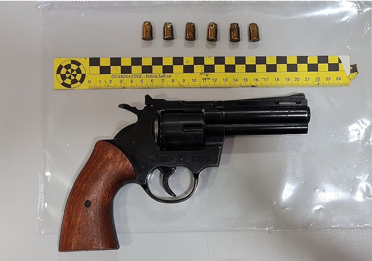 Imagen del arma modificada descubierta en el Puerto de Valencia