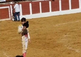 Manuel Román abre temporada taurina con una oreja en Andújar