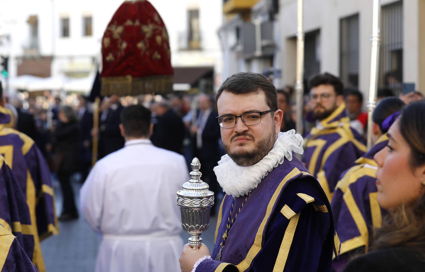 Fotos: El emocionante vía crucis de Jesús del Calvario a la Catedral de Córdoba por sus tres siglos