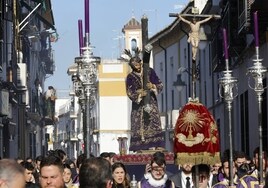 Evocación y recogimiento, el Señor del Calvario de Córdoba vuelve al lugar donde empezó su historia hace tres siglos
