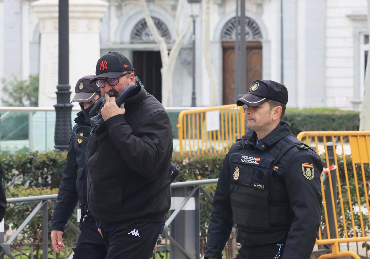 Salida de Koldo García de la Audiencia Nacional tras su declaración ante el juez