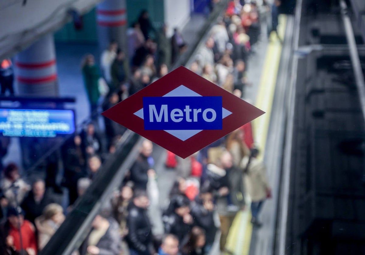 El metro se ha convertido en el sistema de transporte preferido por millones de personas cada día
