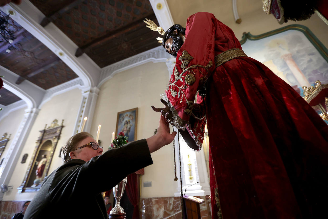 Fotos: la honda tradición del primer viernes de marzo en Córdoba