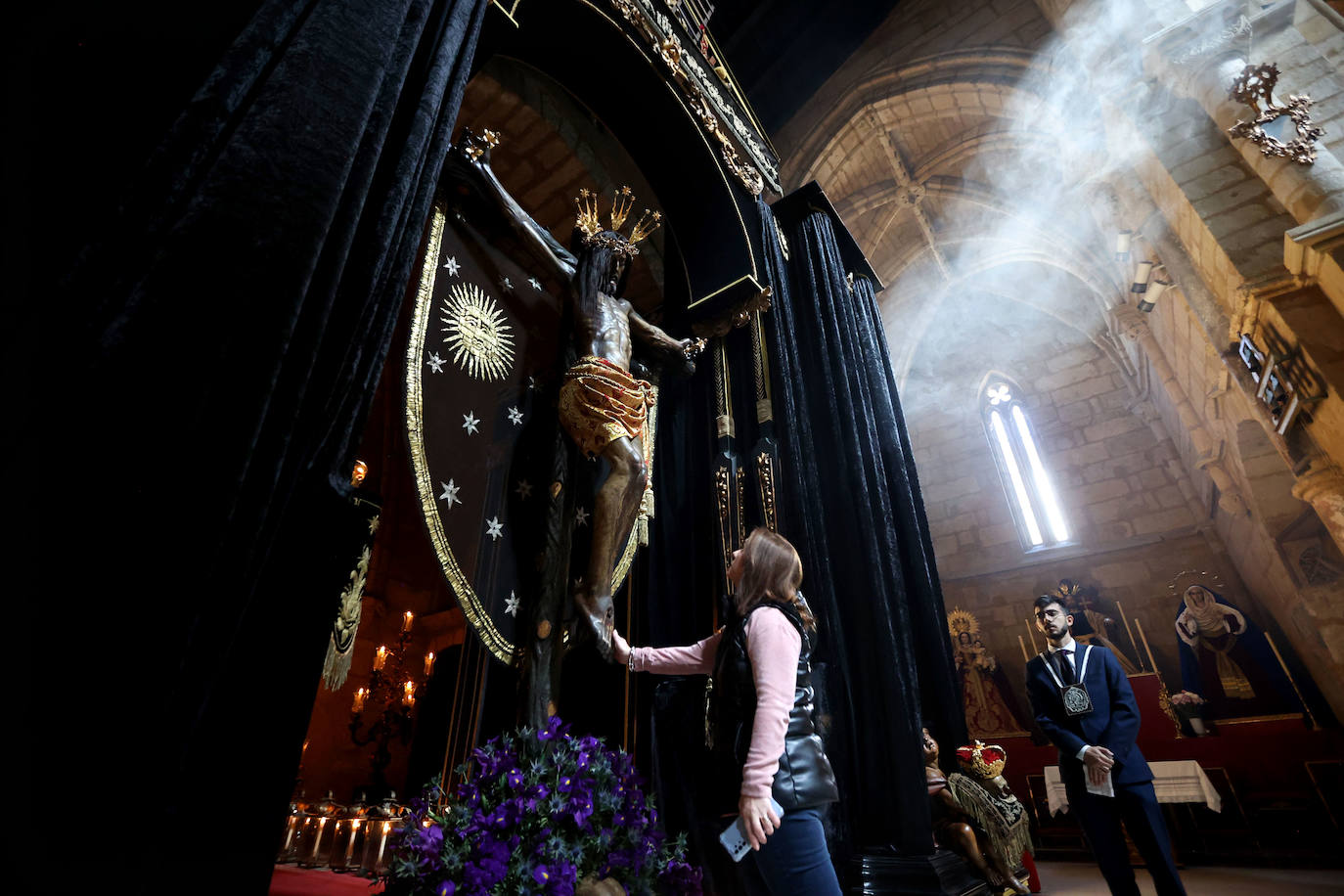 Fotos: la honda tradición del primer viernes de marzo en Córdoba