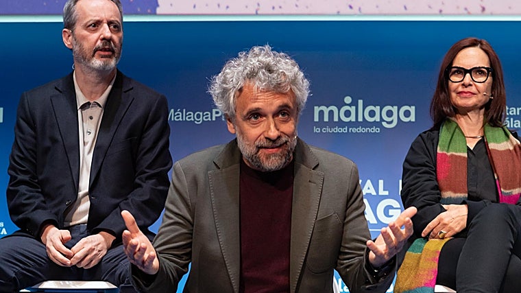 El director, Pau Durá, durante la rueda de prensa