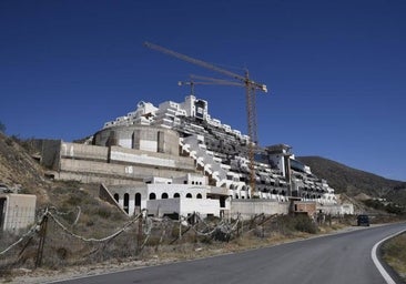 El TSJA anula el acuerdo del Ayuntamiento de Carboneras de 2023 y allana el camino para el derribo del Algarrobico