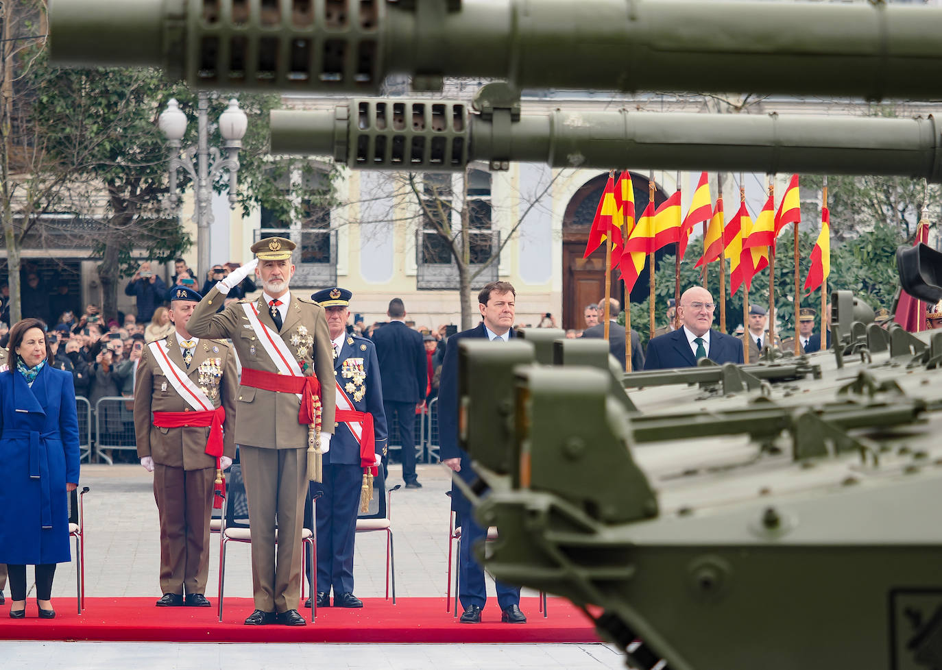 El Rey preside en Valladolid la celebración del 365 aniversario del Regimiento de Farnesio