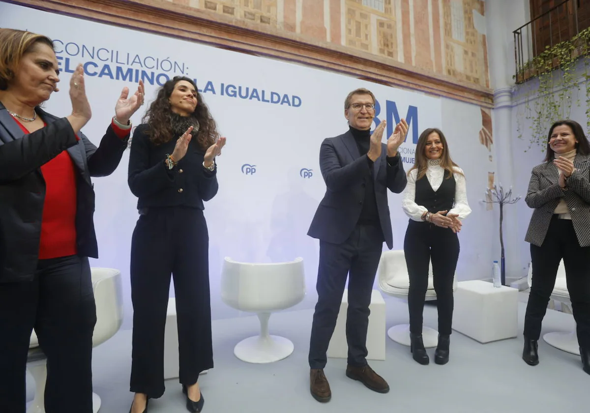 El presidente del PP, Alberto Núñez Feijóo, este viernes en Córdoba