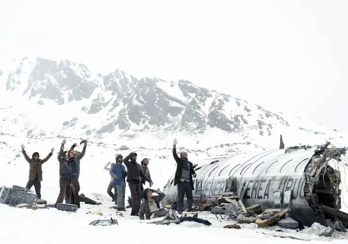 Fotograma de La sociedad de la nieve, de Juan Antonio Bayona