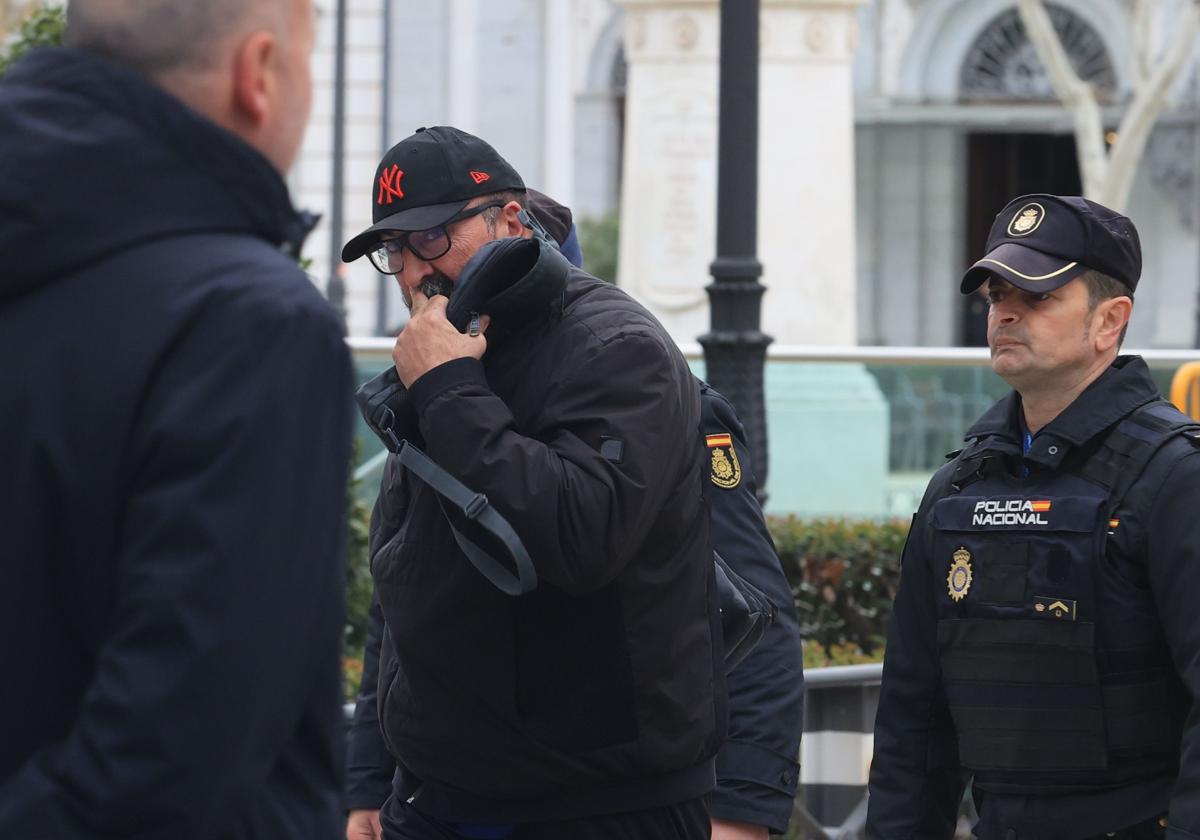 Koldo García, a su salida de la Audiencia Nacional tras declarar ante el juez