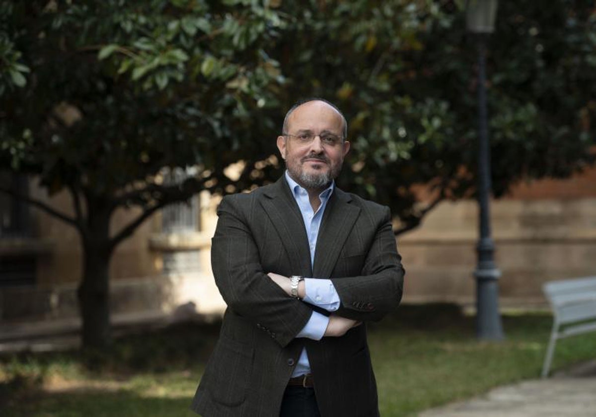 Alejandro Fernández, líder de los 'populares' en Cataluña