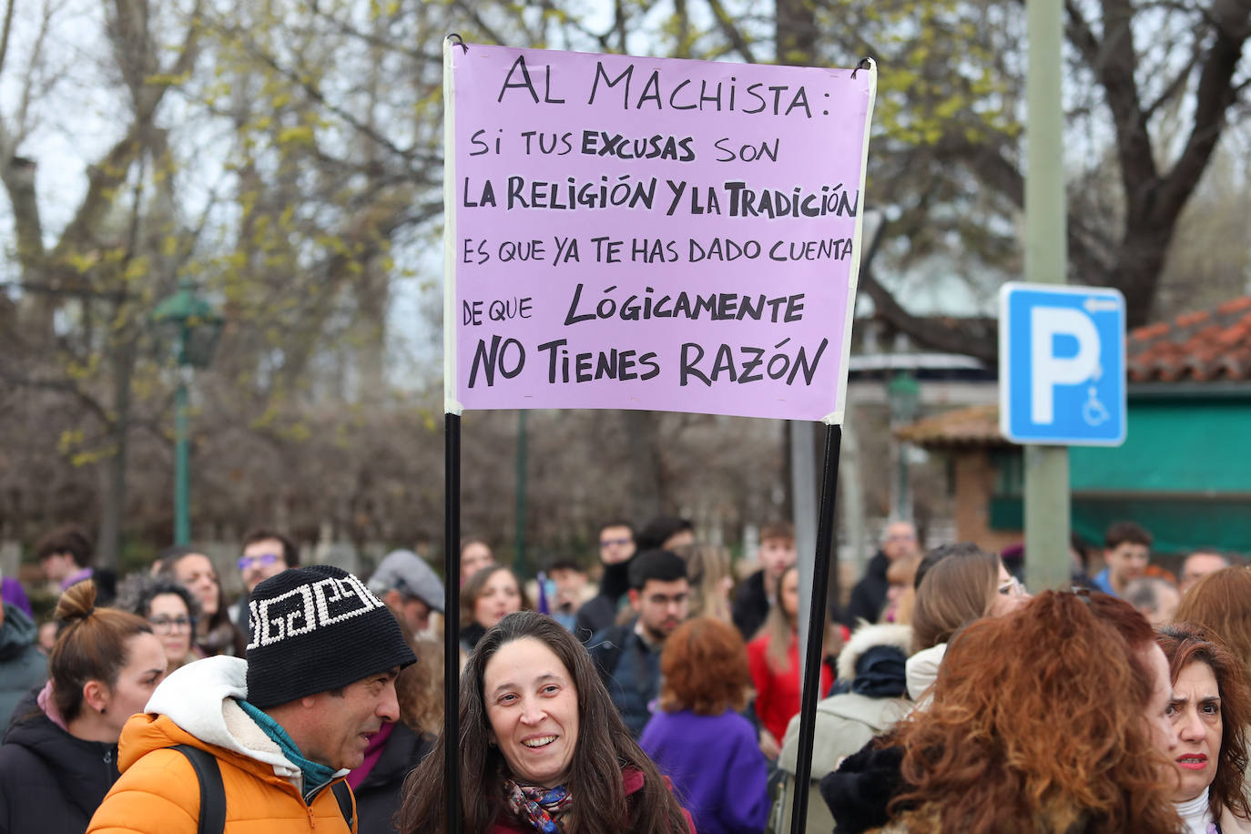 El morado toma las calles clamando feminismo