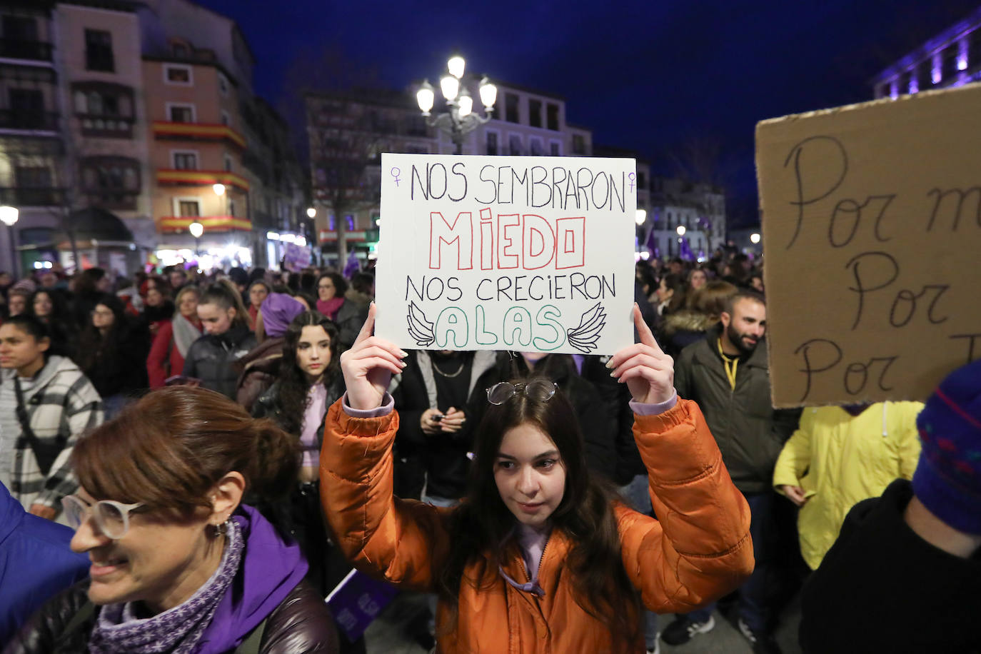 El morado toma las calles clamando feminismo