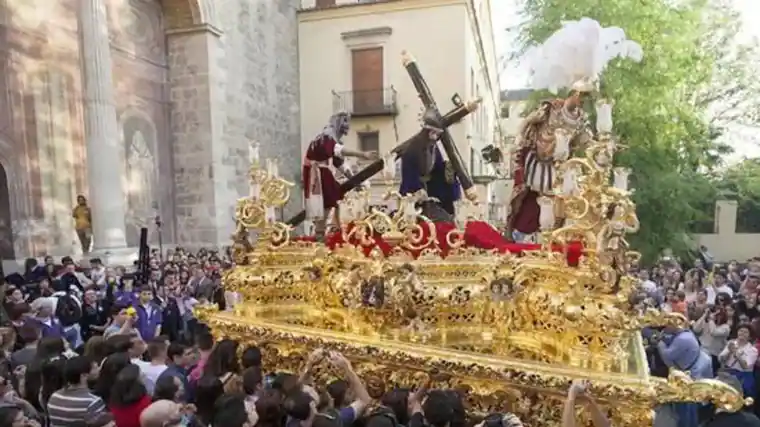 El Realejjo y la iglesia de Santo Domingo son dos epicentros de la semana en Granada