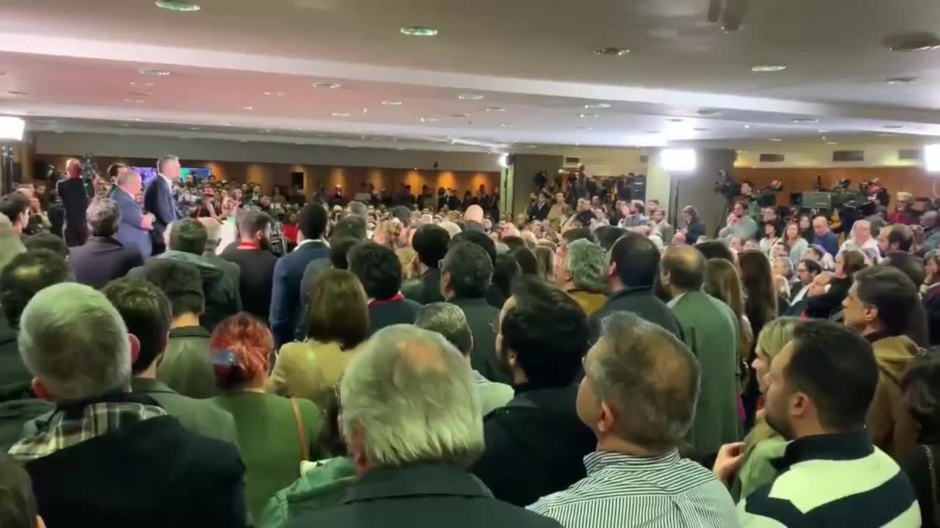 La centroderecha gana en Portugal por la mínima y Montenegro buscará formar Gobierno