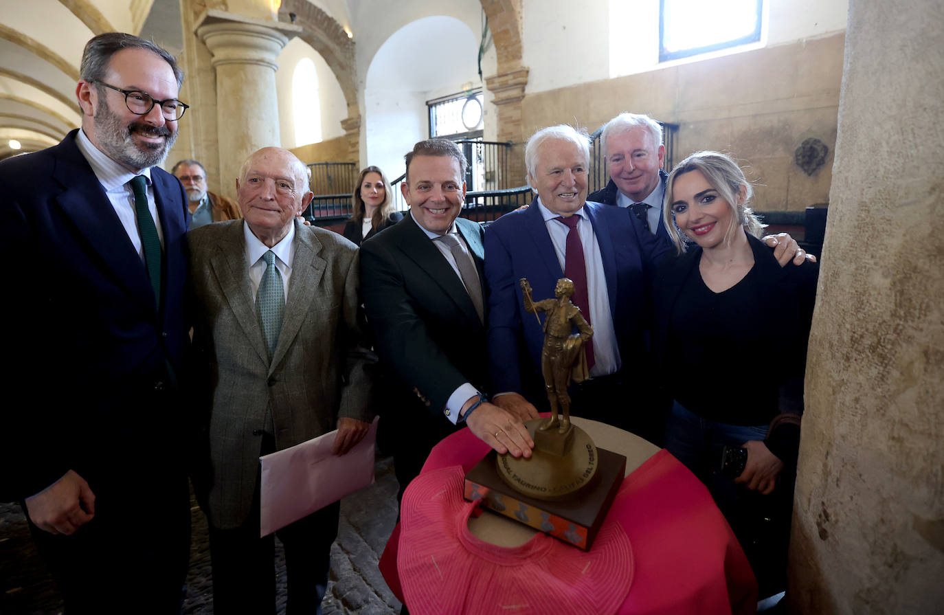 Fotos: el acto de presentación del premio que impulsa El Cordobés para defender la Tauromaquia