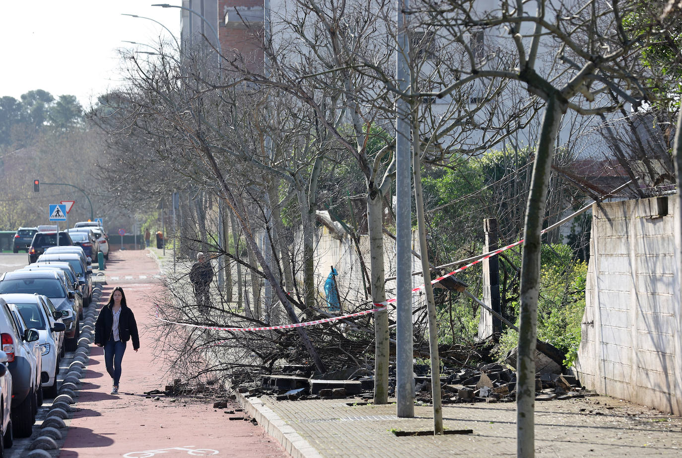 Fotos: operarios intentan recomponer el paisaje urbano de Córdoba tras el tornado