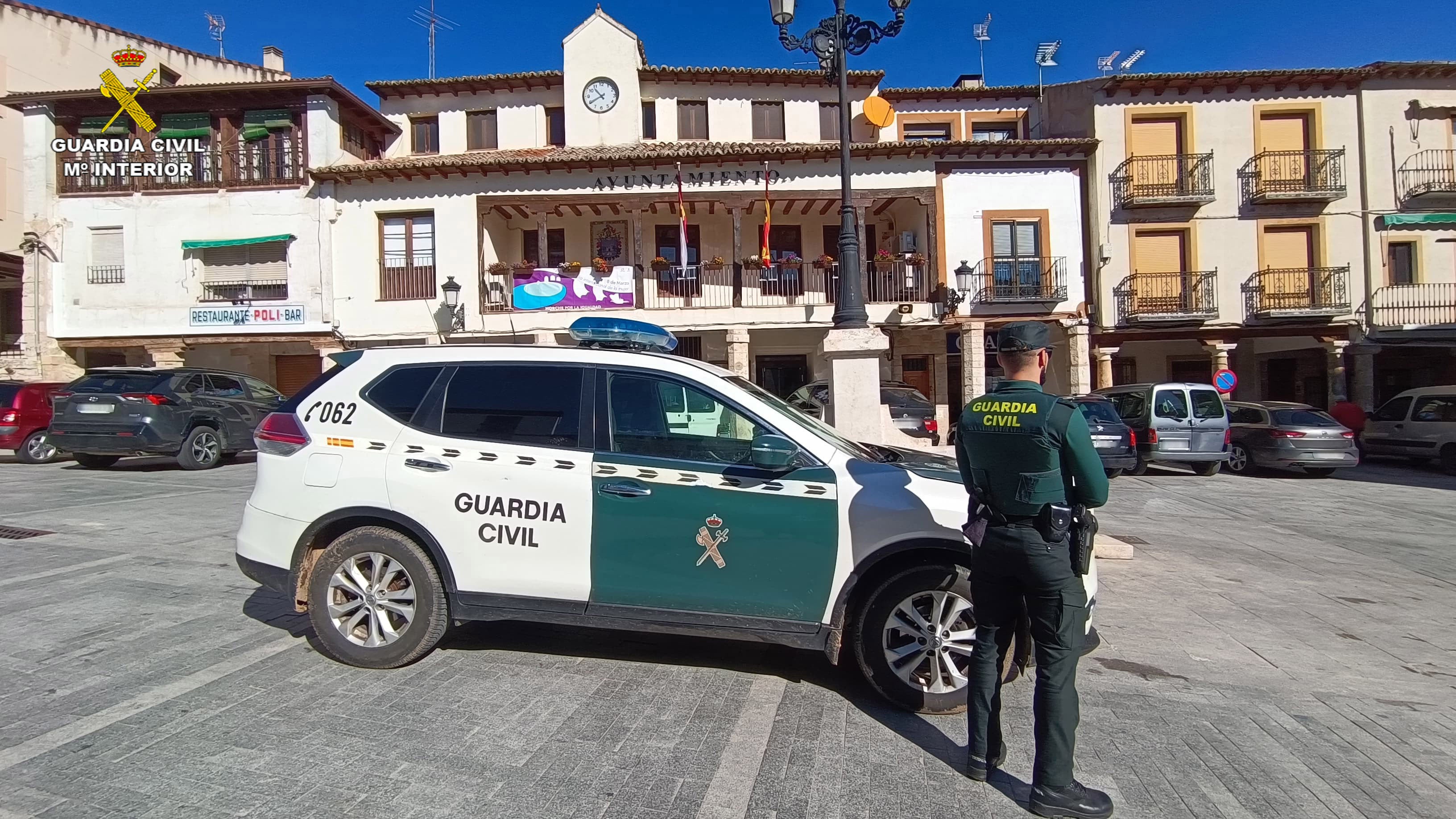 Detenida una pareja por no pagar una estancia de 10 días en un hotel, del que se llevaron la televisión y las llaves