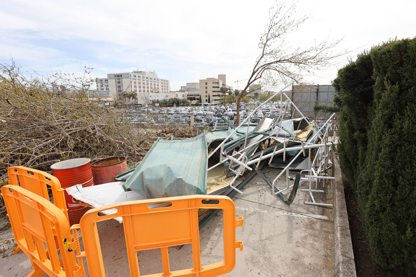 Fotos: en imágenes, los destrozos del tornado en las instalaciones de Ucodeporte en Córdoba