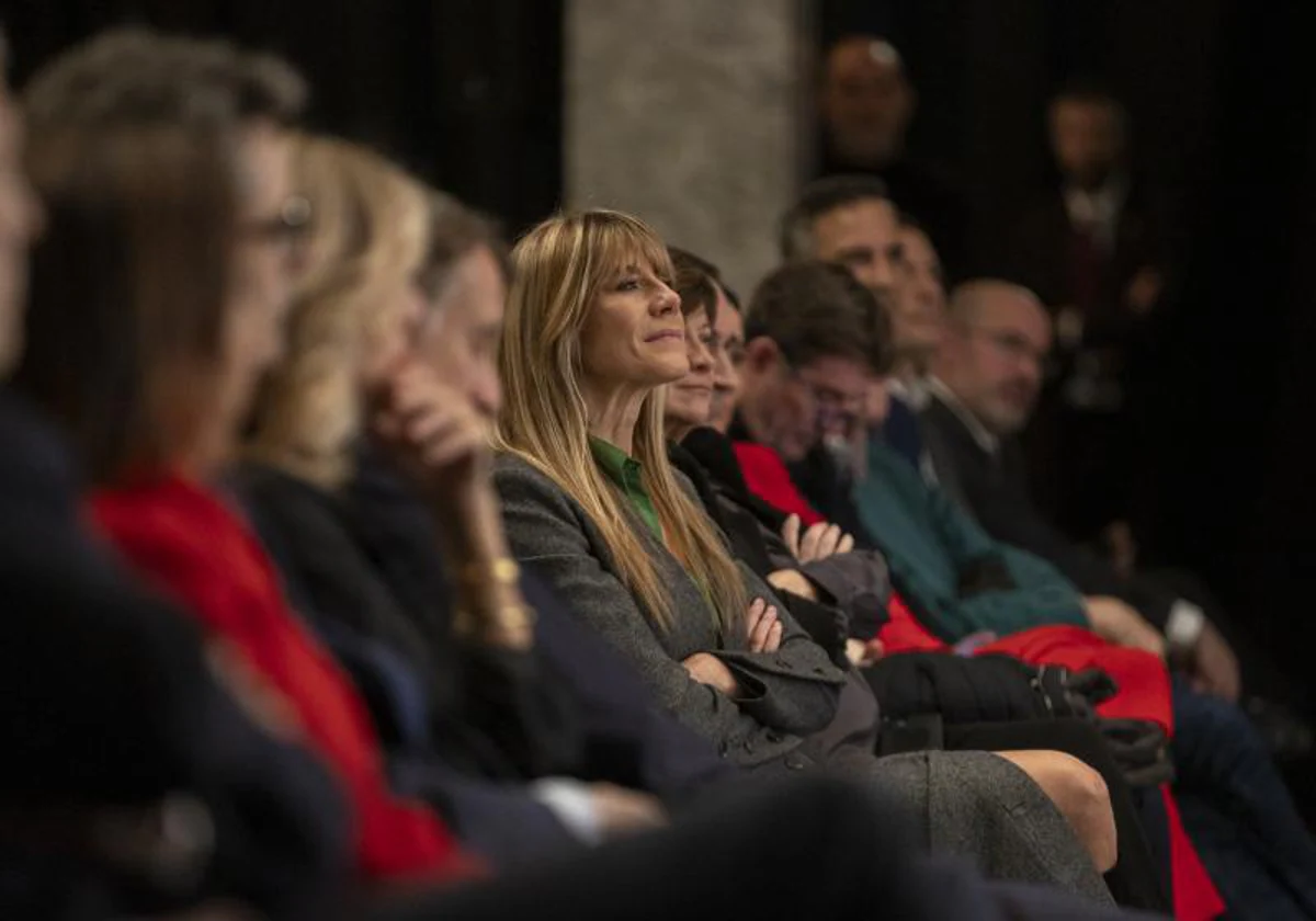 La esposa de Pedro Sánchez, Begoña Gómez, durante la presentación del último libro del presidente