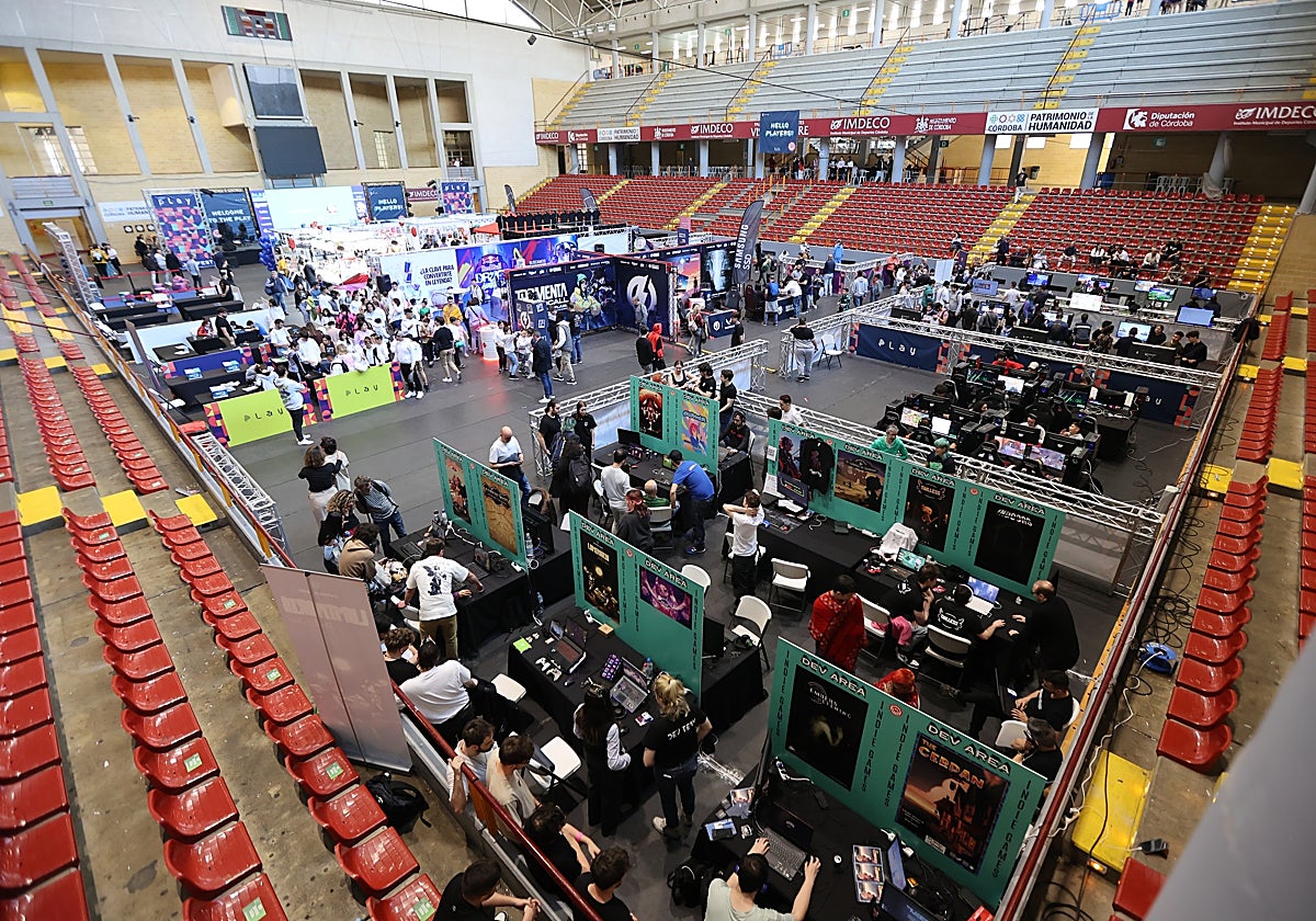Panorámica de la pista central de Vista Alegre con todas las zonas de juego digital