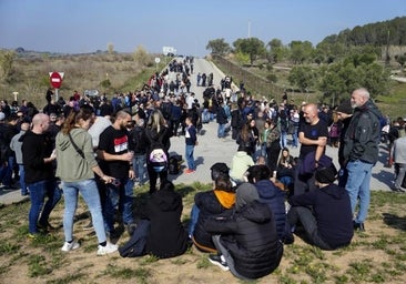 Unos 1.200 presos no pueden salir de sus celdas o recibir visitas en Cataluña