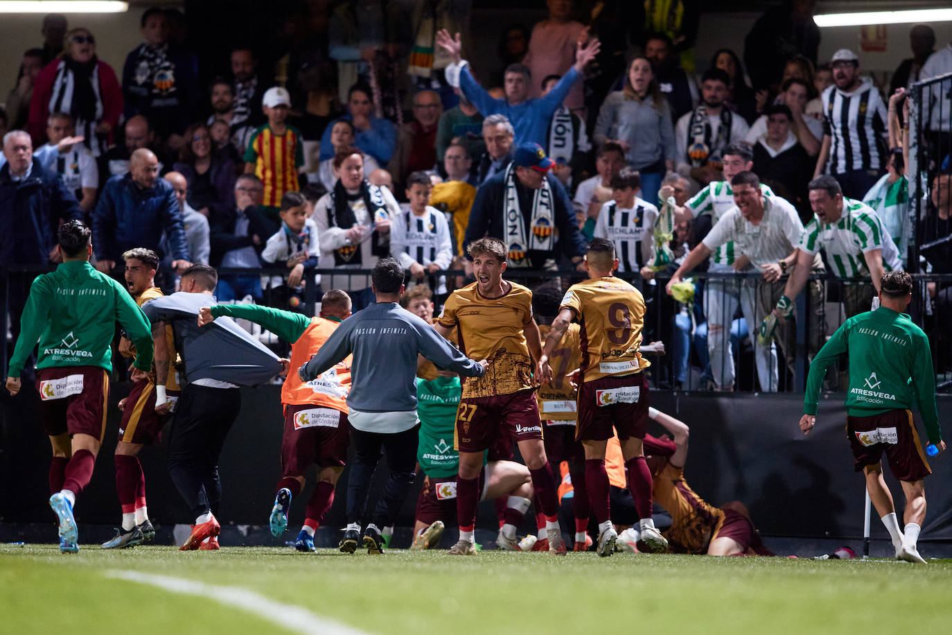 Fotos: el emocionante y trepidante triunfo del Córdoba ante el Castellón