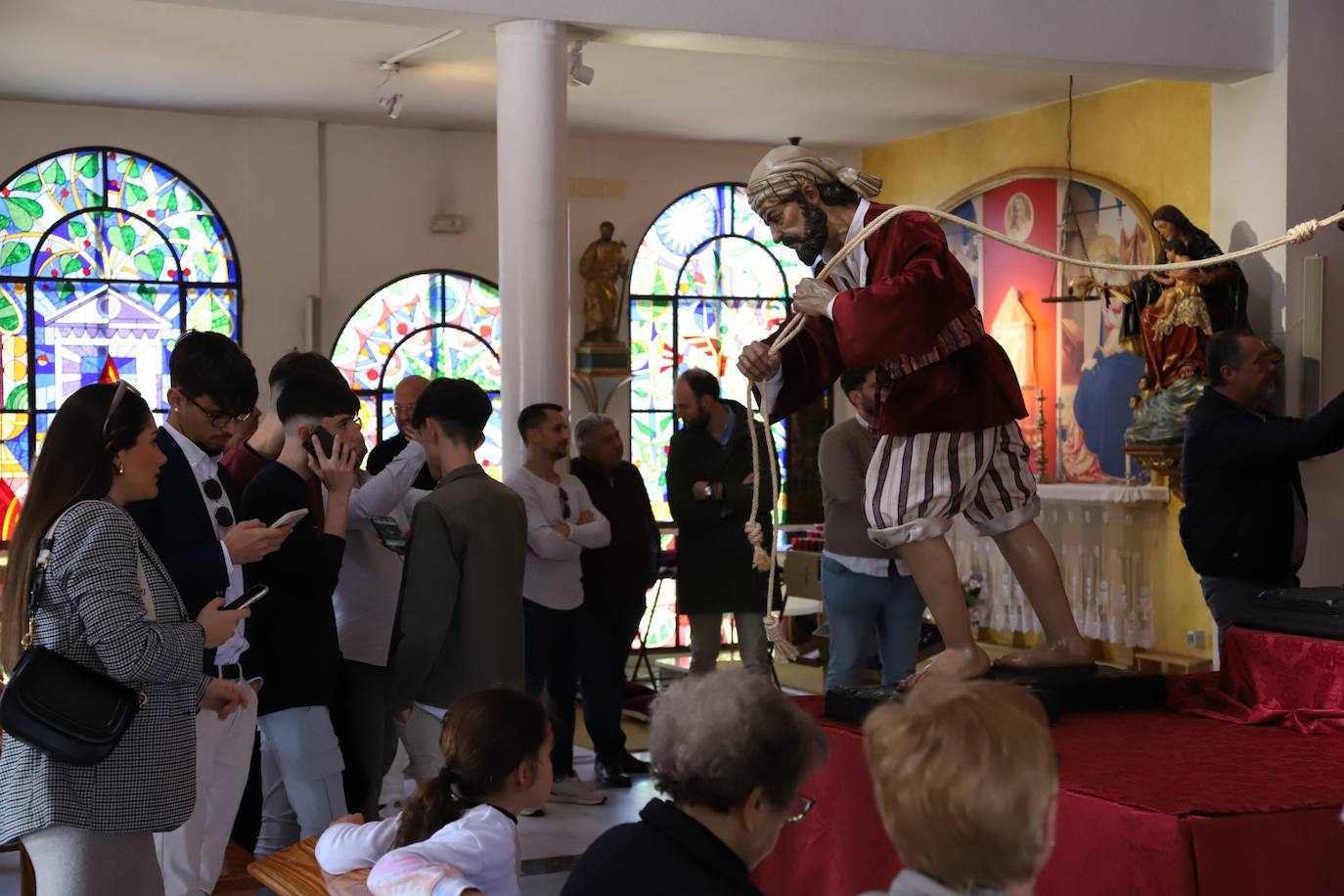 Fotos: Las Tres Caídas cobra vida en Córdoba con el Cirineo y un sayón