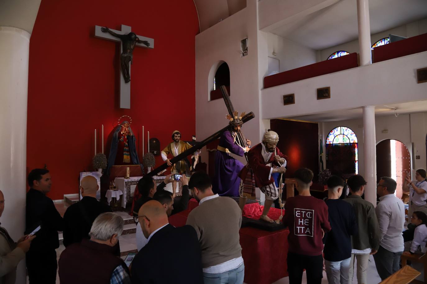 Fotos: Las Tres Caídas cobra vida en Córdoba con el Cirineo y un sayón
