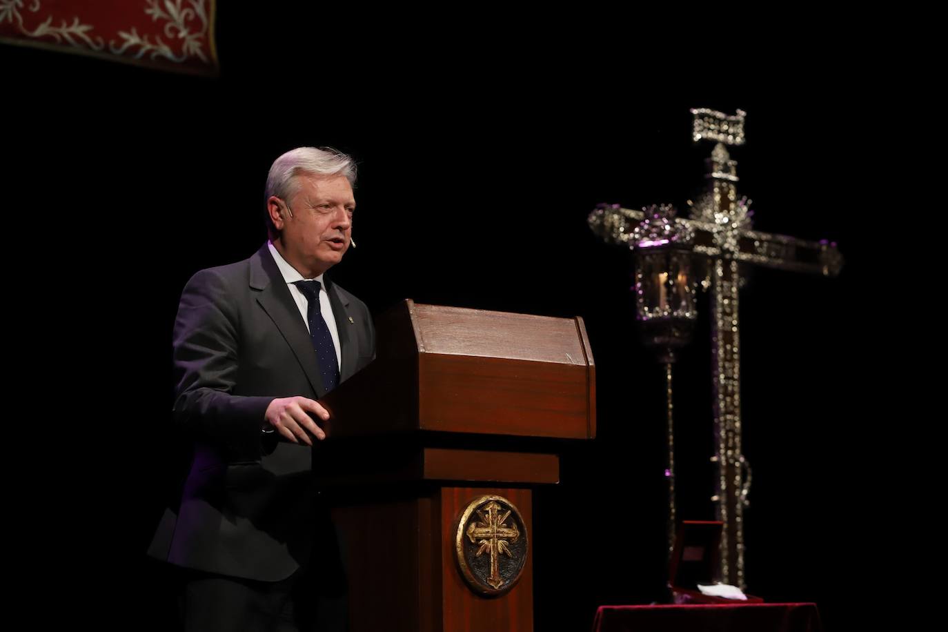 Fotos: el sentido anuncio de Juan José Primo Jurado de la Semana Santa de Córdoba
