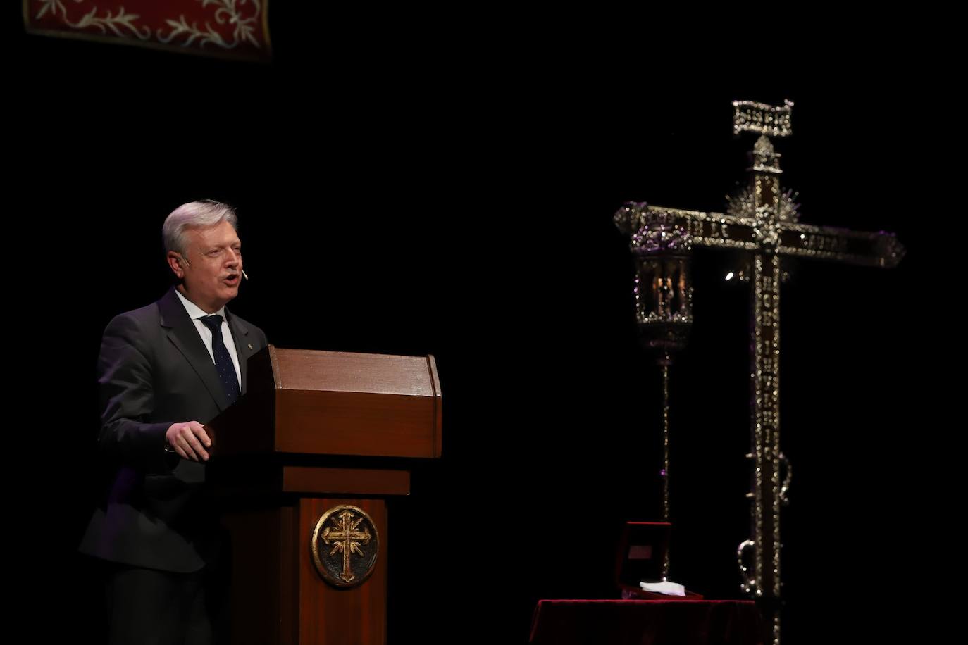 Fotos: el sentido anuncio de Juan José Primo Jurado de la Semana Santa de Córdoba